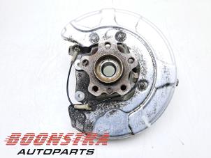 Gebruikte Fusee links-achter BMW 5 serie (G30) 520i 2.0 TwinPower Turbo 16V Prijs € 99,95 Margeregeling aangeboden door Boonstra Autoparts