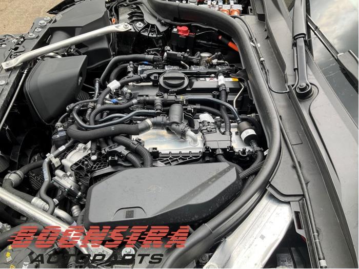 Motor van een BMW 5 serie (G60) 530e 2.0 TwinPower Turbo 16V 2025