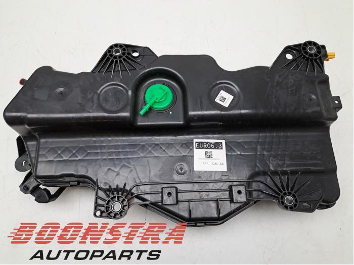Gebruikte Tank adblue Opel Movano 2.2 D 140 Prijs € 451,27 Inclusief btw aangeboden door Boonstra Autoparts