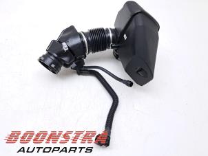 Gebruikte Luchtfilterhuis BMW 5 serie (G60) 530e 2.0 TwinPower Turbo 16V Prijs € 106,42 Inclusief btw aangeboden door Boonstra Autoparts