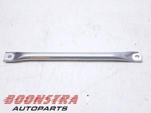 Gebruikte Veerpootbrug BMW i5 Touring (G61) eDrive40 84 kWh Prijs € 36,24 Inclusief btw aangeboden door Boonstra Autoparts