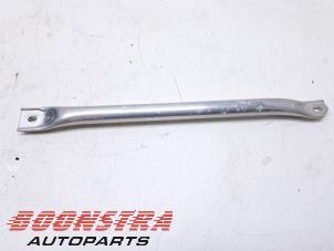 Gebruikte Veerpootbrug BMW i5 Touring (G61) eDrive40 84 kWh Prijs € 30,19 Inclusief btw aangeboden door Boonstra Autoparts