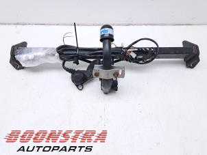 Gebruikte Trekhaak BMW 2 serie Gran Tourer (F46) 216d 1.5 TwinPower Turbo 12V Prijs € 299,95 Margeregeling aangeboden door Boonstra Autoparts