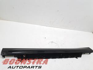 Gebruikte Sideskirt links BMW i5 Touring (G61) eDrive40 84 kWh Prijs € 199,00 Inclusief btw aangeboden door Boonstra Autoparts