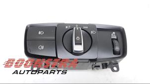 Gebruikte Licht Schakelaar BMW 2 serie Gran Tourer (F46) 216d 1.5 TwinPower Turbo 12V Prijs € 24,95 Margeregeling aangeboden door Boonstra Autoparts