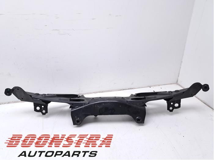 Subframe van een BMW 2 serie Gran Tourer (F46) 216d 1.5 TwinPower Turbo 12V 2015