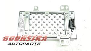 Gebruikte Wireless charger Ford Focus 4 ST 2.3 ST EcoBoost 16V Prijs € 74,95 Margeregeling aangeboden door Boonstra Autoparts