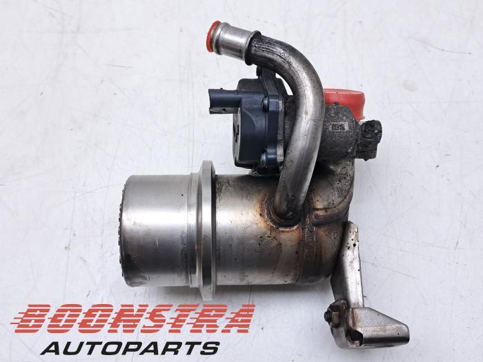 Gebruikte EGR koeler Volkswagen Passat Variant (3G5) 1.6 TDI 16V Prijs € 24,95 Margeregeling aangeboden door Boonstra Autoparts