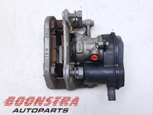 Gebruikte Remklauw (Tang) rechts-achter Jeep Compass II (MP) 1.3 4XE 240 16V 4x4 Prijs € 149,96 Inclusief btw aangeboden door Boonstra Autoparts