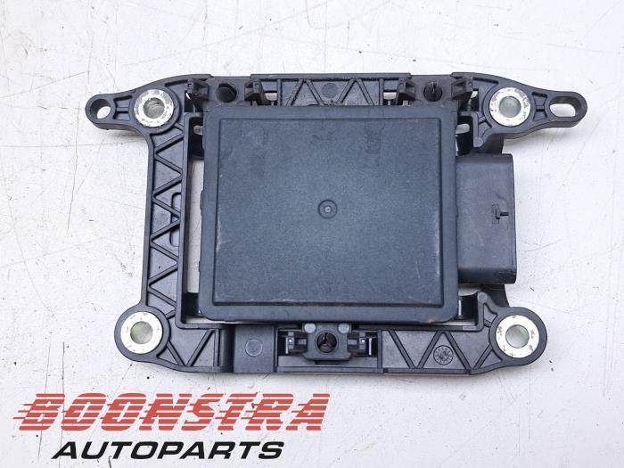 Gebruikte Radar sensor Jeep Compass II (MP) 1.3 4XE 240 16V 4x4 Prijs € 209,95 Inclusief btw aangeboden door Boonstra Autoparts