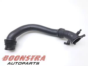Gebruikte Intercooler Buis BMW X3 (G01) xDrive 30e 2.0 TwinPower Turbo 16V Prijs € 42,95 Margeregeling aangeboden door Boonstra Autoparts