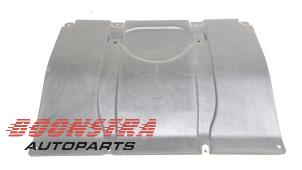 Gebruikte Bodem beschermplaat BMW X4 (F26) Prijs € 99,95 Inclusief btw aangeboden door Boonstra Autoparts