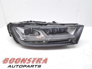 Gebruikte Rechter Koplamp Audi Q7 (4MB/4MG) 3.0 TDI V6 24V Prijs € 549,95 Margeregeling aangeboden door Boonstra Autoparts