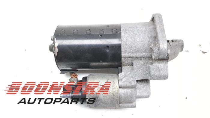 Startmotor van een Mercedes-Benz Citan (415.6) 1.5 111 CDI 2015