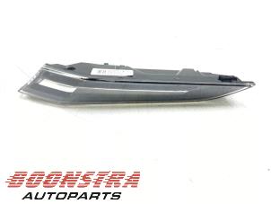 Gebruikte Pinker links Porsche 911 (992) Prijs € 29,95 Margeregeling aangeboden door Boonstra Autoparts