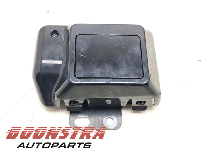 Gebruikte Radar sensor BMW i4 (G26) eDrive35 70 kWh Prijs € 264,95 Inclusief btw aangeboden door Boonstra Autoparts