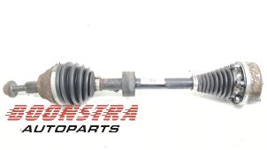 Gebruikte Cardanas links-voor (VWA) Volkswagen Golf VII (AUA) 1.2 TSI 16V Prijs € 24,95 Margeregeling aangeboden door Boonstra Autoparts