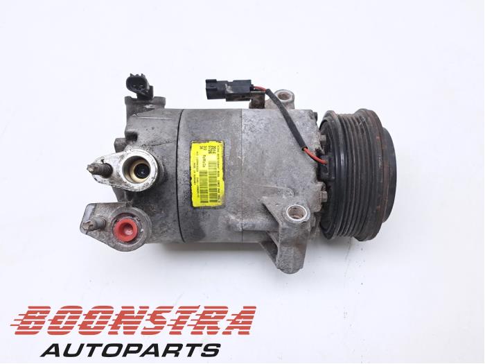 Gebruikte Aircopomp Ford Focus 3 Wagon 1.0 Ti-VCT EcoBoost 12V 100 Prijs € 59,95 Margeregeling aangeboden door Boonstra Autoparts