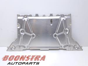 Gebruikte Beschermplaat bodem BMW i4 (G26) eDrive35 70 kWh Prijs € 59,96 Inclusief btw aangeboden door Boonstra Autoparts