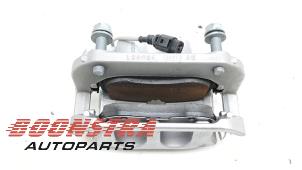 Gebruikte Remklauw (Tang) rechts-voor Ford Explorer (CX740) Extended Range RWD 77/79 kWh Prijs € 149,96 Inclusief btw aangeboden door Boonstra Autoparts