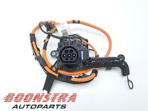 Gebruikte Oplaadpunt stekker aansluiting Cupra Formentor 1.4 e-Hybrid VZ 16V Prijs € 289,00 Margeregeling aangeboden door Boonstra Autoparts