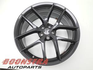 Gebruikte Velg Alfa Romeo Stelvio (949) 2.0 T 16V Q4 Prijs € 629,95 Margeregeling aangeboden door Boonstra Autoparts