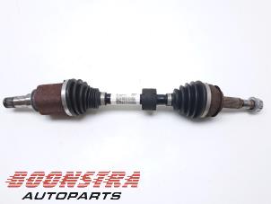 Gebruikte Homokineetas links-voor Renault Kadjar (RFEH) 1.2 Energy TCE 130 Prijs € 179,95 Margeregeling aangeboden door Boonstra Autoparts