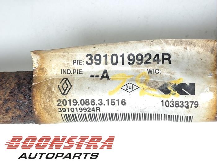 Aandrijfas links-voor van een Dacia Dokker Express (8S) 1.5 dCi 90 2019