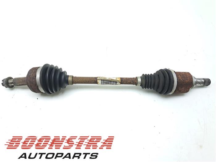 Aandrijfas links-voor van een Dacia Dokker Express (8S) 1.5 dCi 90 2019