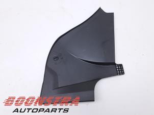 Gebruikte Paravan BMW 5 serie Touring (G61) 530e 2.0 TwinPower Turbo 16V Prijs € 30,19 Inclusief btw aangeboden door Boonstra Autoparts