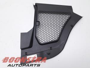 Gebruikte Paravan BMW 5 serie Touring (G61) 530e 2.0 TwinPower Turbo 16V Prijs € 30,19 Inclusief btw aangeboden door Boonstra Autoparts