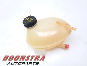 Gebruikte Expansievat Ford Fiesta 7 1.0 EcoBoost 12V 100 Prijs € 24,95 Margeregeling aangeboden door Boonstra Autoparts