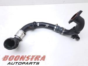 Gebruikte Intercooler Buis Renault Trafic (1FL/2FL/3FL/4FL) 2.0 dCi 16V 145 Prijs € 181,44 Inclusief btw aangeboden door Boonstra Autoparts