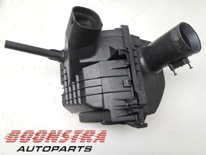 Gebruikte Luchtfilterhuis Renault Trafic (1FL/2FL/3FL/4FL) 2.0 dCi 16V 145 Prijs € 49,95 Inclusief btw aangeboden door Boonstra Autoparts