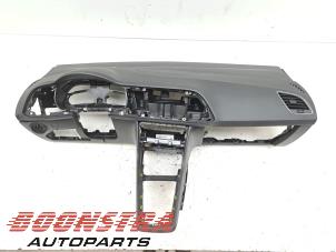 Gebruikte Dashboard Seat Leon ST (5FF) 1.4 TSI ACT 16V Prijs € 449,00 Margeregeling aangeboden door Boonstra Autoparts