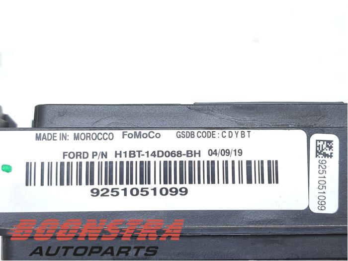 Central electronic module van een Ford Fiesta 7 1.0 EcoBoost 12V 125 2020