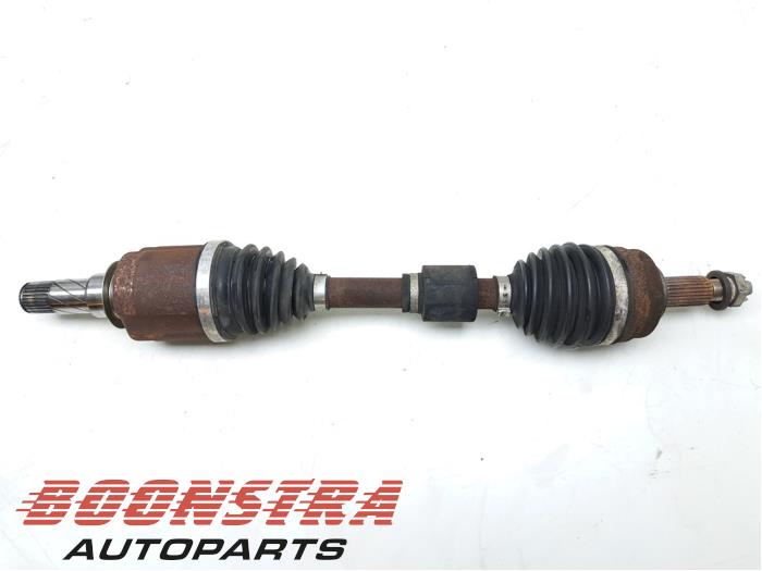 Gebruikte Steekas links-voor Renault Captur II (RJB) 1.3 TCE 130 16V Prijs € 124,95 Margeregeling aangeboden door Boonstra Autoparts
