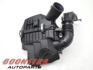 Gebruikte Luchtfilterhuis Renault Captur II (RJB) 1.3 TCE 130 16V Prijs € 109,95 Margeregeling aangeboden door Boonstra Autoparts