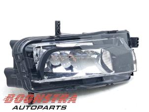 Gebruikte Mistlamp links-voor Volkswagen Transporter/Caravelle T6 2.0 TDI 204 Prijs € 30,19 Inclusief btw aangeboden door Boonstra Autoparts