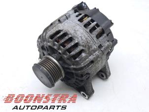 Gebruikte Dynamo Peugeot 3008 II (M4/MC/MJ/MR) 1.2 12V e-THP PureTech 130 Prijs € 24,95 Margeregeling aangeboden door Boonstra Autoparts