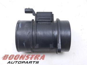 Gebruikte Luchtmassameter Dacia Dokker Express (8S) 1.5 dCi 90 Prijs € 30,19 Inclusief btw aangeboden door Boonstra Autoparts