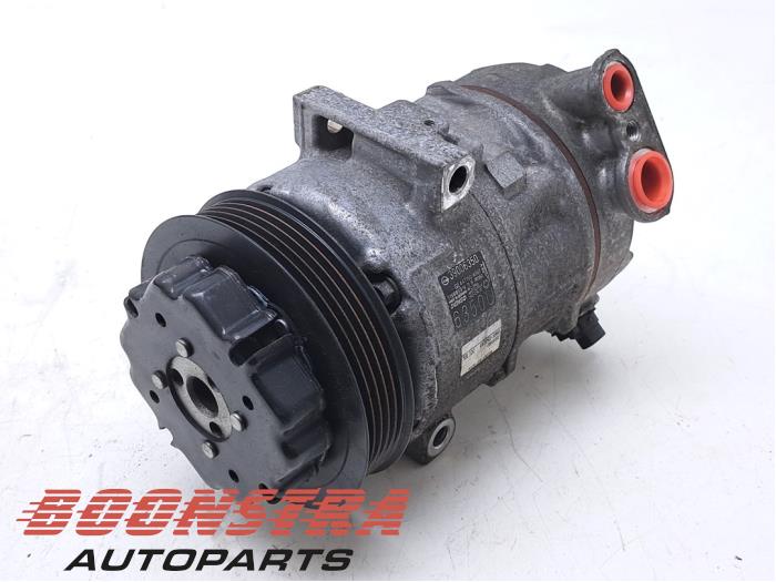 Gebruikte Aircopomp Opel Corsa E 1.0 SIDI Turbo 12V Prijs € 104,95 Margeregeling aangeboden door Boonstra Autoparts