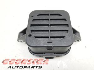 Gebruikte Alarm module Peugeot 208 II (UB/UH/UP) e-208 50 kWh Prijs € 24,95 Margeregeling aangeboden door Boonstra Autoparts