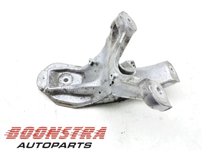 Gebruikte Motorsteun Audi R8 (4S3/4SP) 5.2 V10 Plus Quattro Prijs € 59,95 Margeregeling aangeboden door Boonstra Autoparts