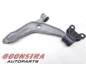 Gebruikte Draagarm rechts-voor Ford Transit Connect (PJ2) 1.5 EcoBlue Prijs € 77,95 Margeregeling aangeboden door Boonstra Autoparts