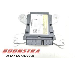 Gebruikte Airbag Module Volvo S60 III (ZS) 2.0 T8 16V Twin Engine AWD Prijs € 289,95 Margeregeling aangeboden door Boonstra Autoparts