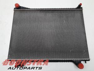 Gebruikte Radiateur Jaguar F-Pace 2.0 D 180 16V AWD Prijs € 159,95 Margeregeling aangeboden door Boonstra Autoparts