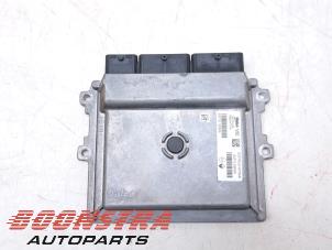 Gebruikte Computer Motormanagement Renault Clio IV (5R) 0.9 Energy TCE 90 12V Prijs € 49,95 Margeregeling aangeboden door Boonstra Autoparts