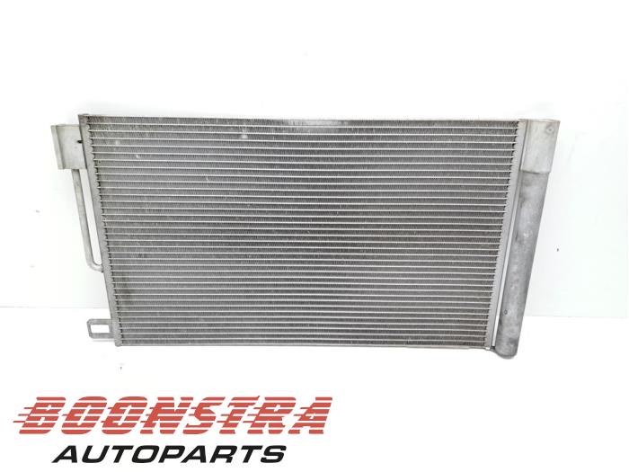 Airco Condensor van een Opel Corsa E 1.4 16V 2017