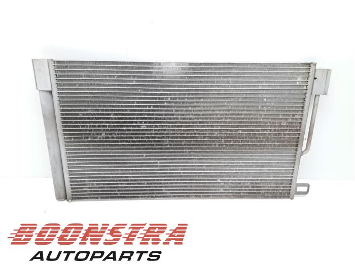 Airco Condensor van een Opel Corsa E 1.4 16V 2017